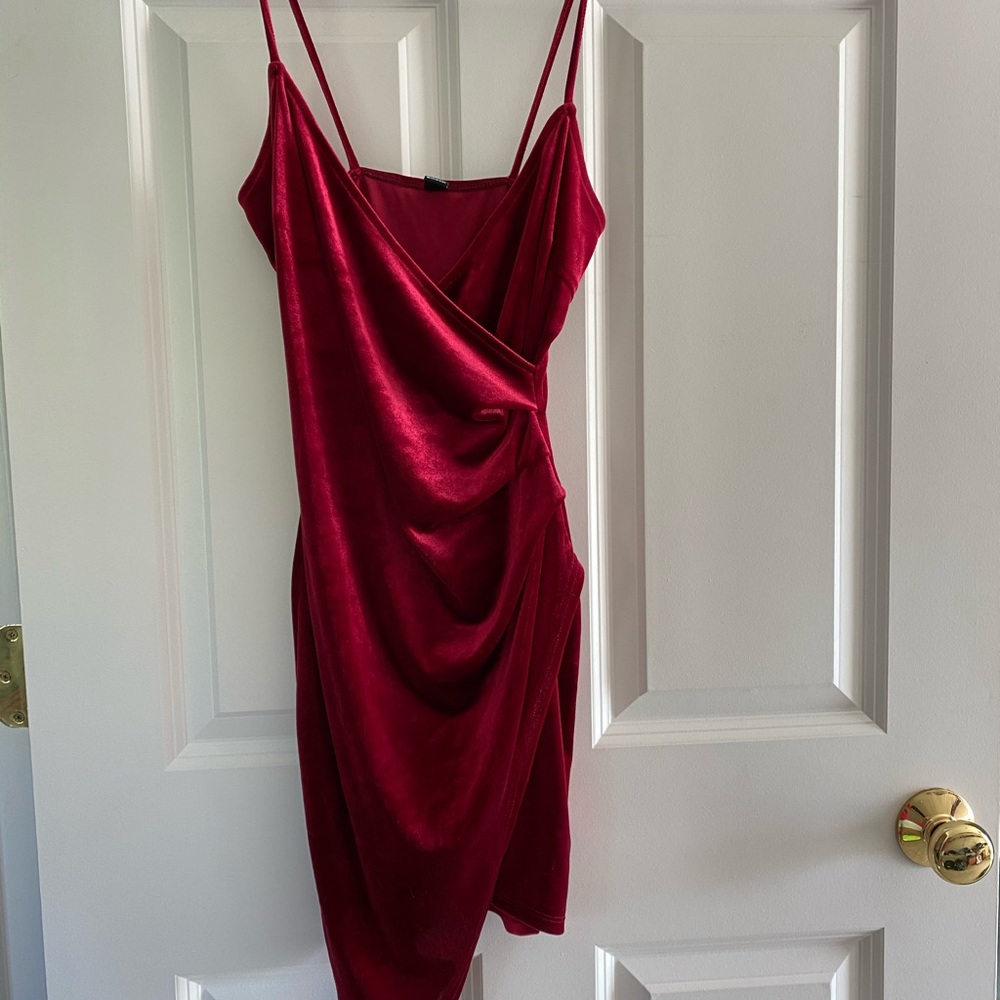 Red bodycon dress